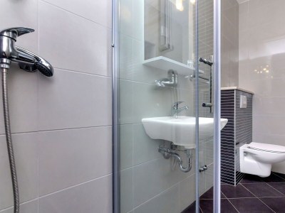 Apartment Two bedroom apartment near beach Cove Pokrivenik, Hvar A-10419-c - Outdoor photo 28