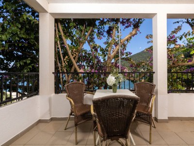 Apartment Two bedroom apartment near beach Cove Pokrivenik, Hvar A-10419-c - Outdoor photo 34