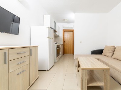 Apartment One bedroom apartment near beach Cove Pokrivenik, Hvar A-10427-b - Outdoor photo 11