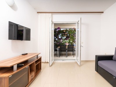 Apartment One bedroom apartment near beach Cove Pokrivenik, Hvar A-10427-c - Outdoor photo 16