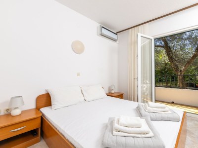 Apartment One bedroom apartment near beach Cove Pokrivenik, Hvar A-10427-c - Outdoor photo 20