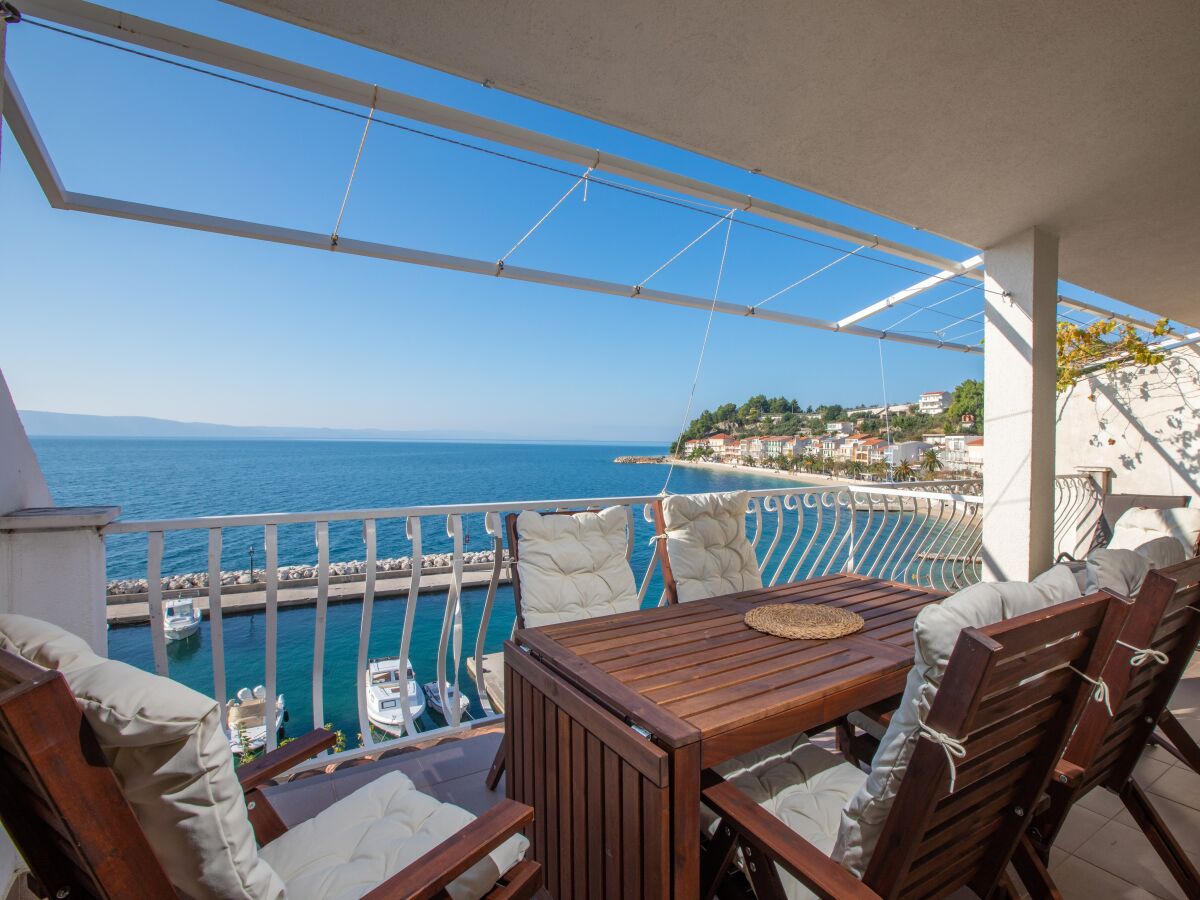 Apartment Three bedroom apartment near beach Podgora, Makarska A-11469-b