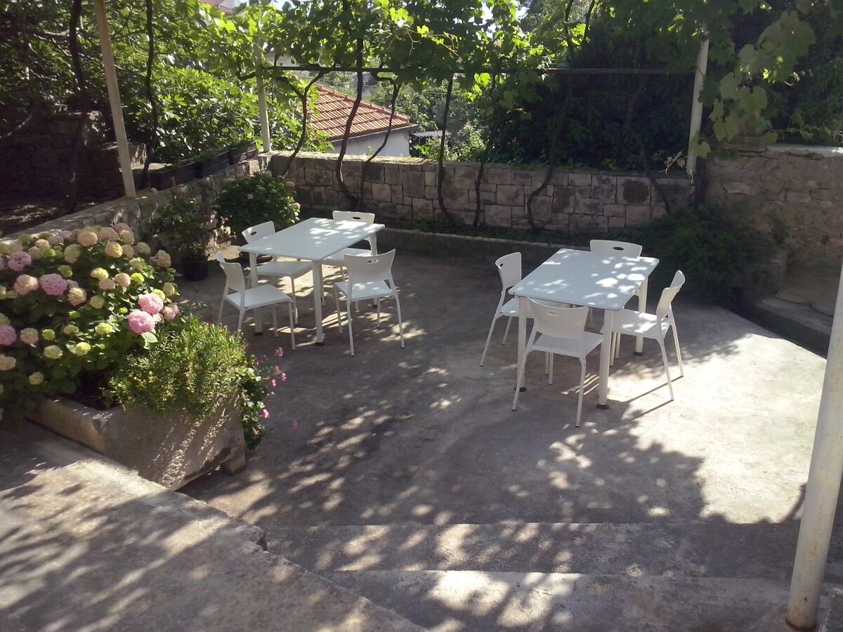 Apartment One bedroom apartment with air-conditioning Sumartin, Brač A-11658-a - Outdoor photo 3