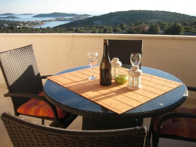 Apartment One bedroom apartment with terrace and sea view Dvornica, Rogoznica A-11470-b in Rogoznica - Apartment