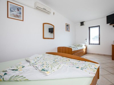 Apartment One bedroom apartment with air-conditioning Lopar, Rab A-12327-c - Outdoor photo 36