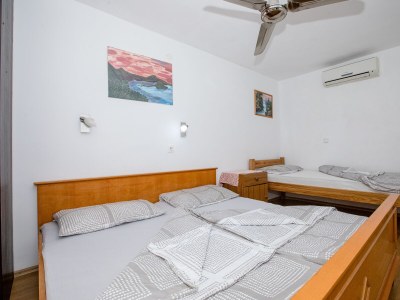 Apartment One bedroom apartment with air-conditioning Lopar, Rab A-12327-e - Outdoor photo 34