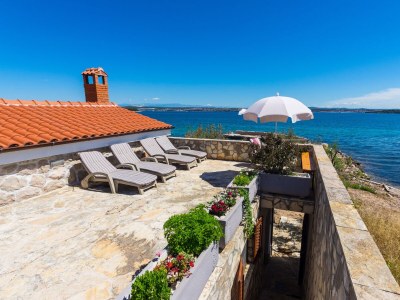 Apartment Apartments by the sea Tkon, Pašman - 12346 - Outdoor photo 5