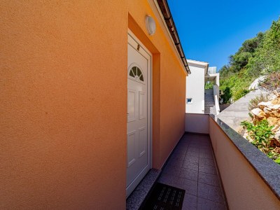 Apartment Two bedroom apartment with balcony and sea view Zaklopatica, Lastovo A-12452-a - Outdoor photo 10