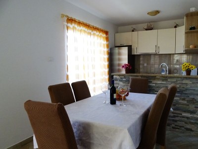 Apartment Two bedroom apartment with balcony and sea view Zaklopatica, Lastovo A-12452-a - Outdoor photo 12