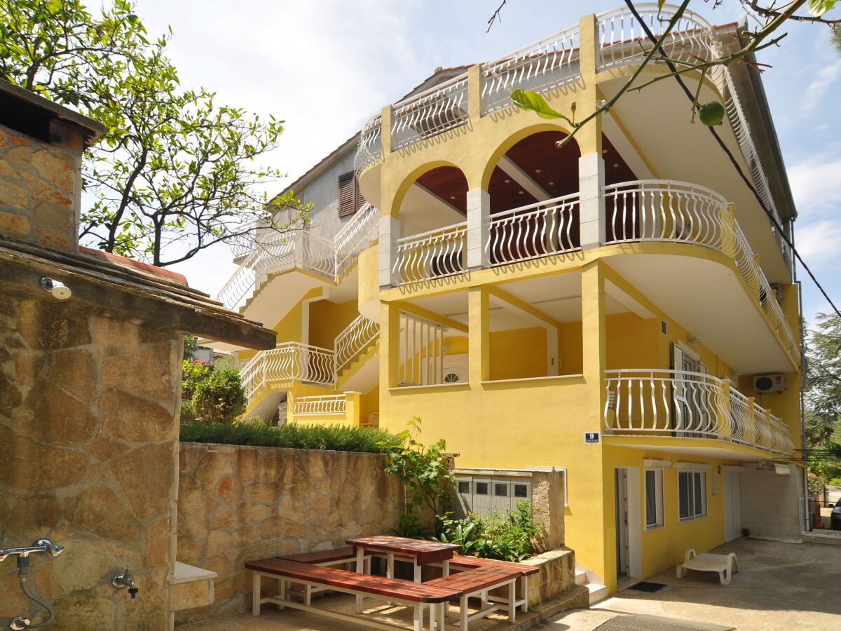 Apartment Two bedroom apartment near beach Slatine, Čiovo A-12491-b - Outdoor photo 2