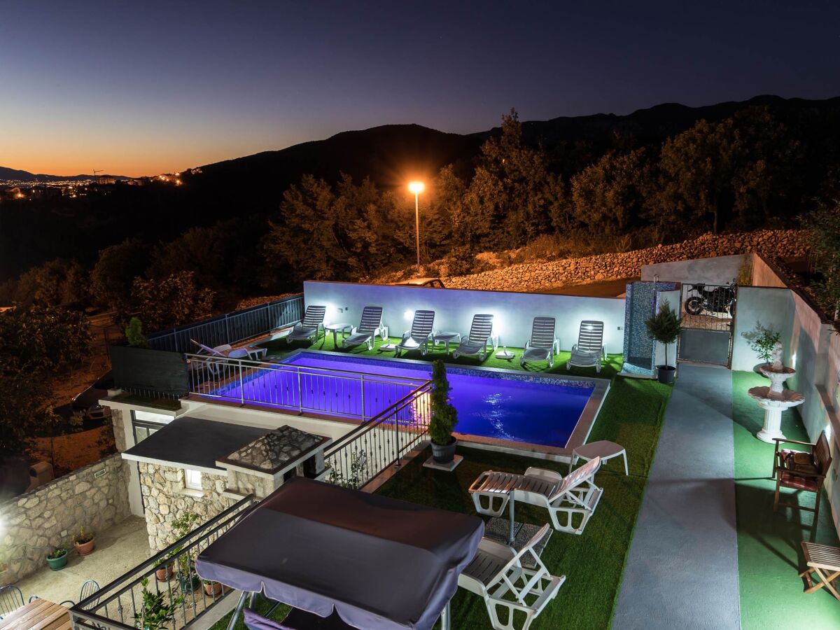 Apartment One bedroom apartment Crikvenica A-12116-a