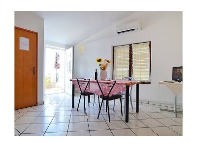 Apartment Two bedroom apartment with terrace and sea view Povljana, Pag A-12169-a - Outdoor photo 2