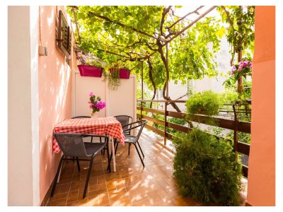 Apartment Two bedroom apartment with terrace Mali Lošinj, Lošinj A-12634-a - Outdoor photo 26