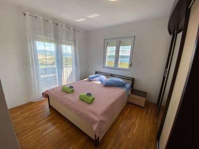 Apartment Two bedroom apartment with terrace and sea view Maslenica, Novigrad A-12636-a - Outdoor photo 10