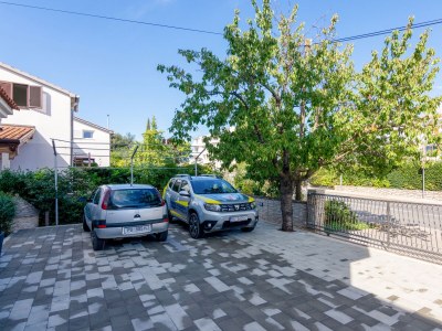 Apartment Three bedroom apartment with terrace Rovinj A-12656-a - Outdoor photo 9