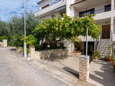 Apartment Three bedroom apartment with terrace Rovinj A-12656-a - Outdoor photo 13