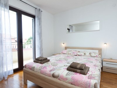 Apartment Three bedroom apartment with terrace Rovinj A-12656-a - Outdoor photo 23