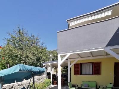 Holiday room with balcony and sea view Crikvenica S-12305-b in Crikvenica - Holiday room