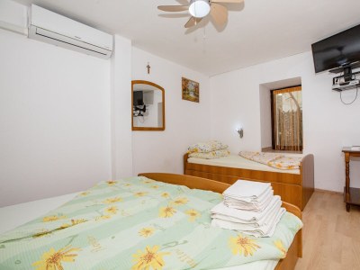 Apartment One bedroom apartment with air-conditioning Lopar, Rab A-12327-a - Outdoor photo 35