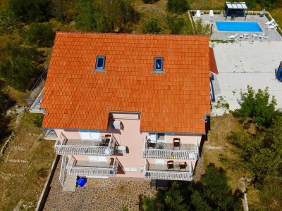 Apartment Two bedroom apartment with balcony and sea view Vinišće, Trogir A-12676-a - Outdoor photo 4