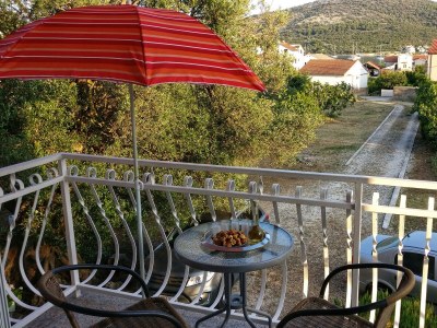 Apartment Two bedroom apartment with balcony and sea view Vinišće, Trogir A-12676-a - Outdoor photo 61
