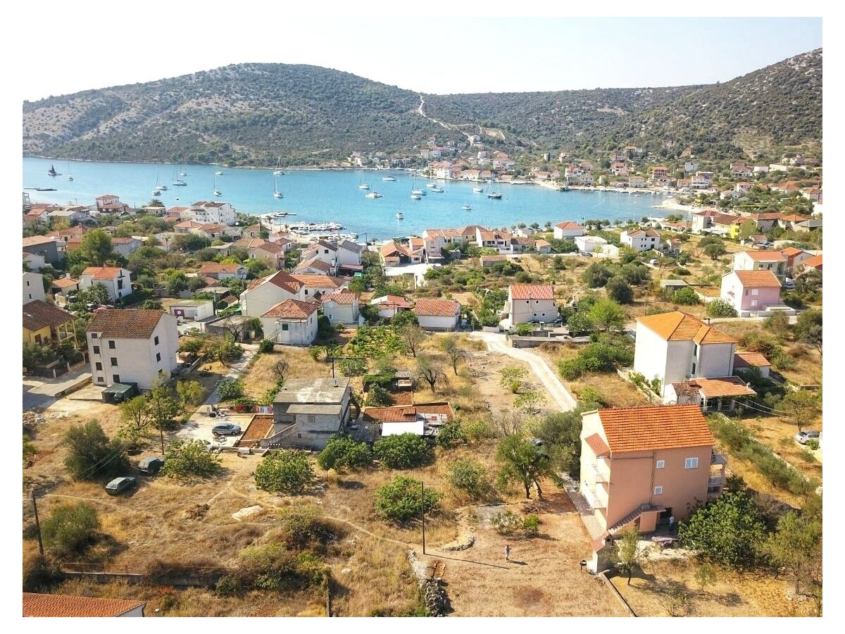 Apartment Two bedroom apartment with terrace and sea view Vinišće, Trogir A-12676-b - Outdoor photo 4