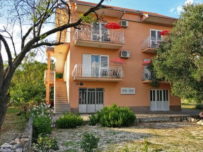 Apartment Two bedroom apartment with terrace and sea view Vinišće, Trogir A-12676-b - Outdoor photo 11