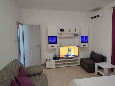 Apartment Two bedroom apartment with terrace and sea view Vinišće, Trogir A-12676-b - Outdoor photo 42