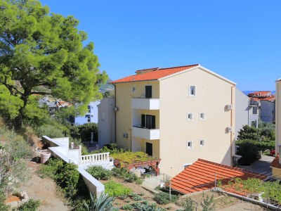 Apartment One bedroom apartment with balcony and sea view Duće, Omiš A-12687-a - Outdoor photo 2