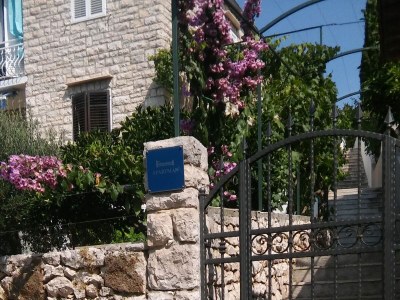 Apartment Studio flat with terrace Milna, Brač AS-735-a in Milna - Apartment