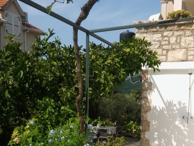 Apartment Studio flat with terrace Milna, Brač AS-735-a - Outdoor photo 3