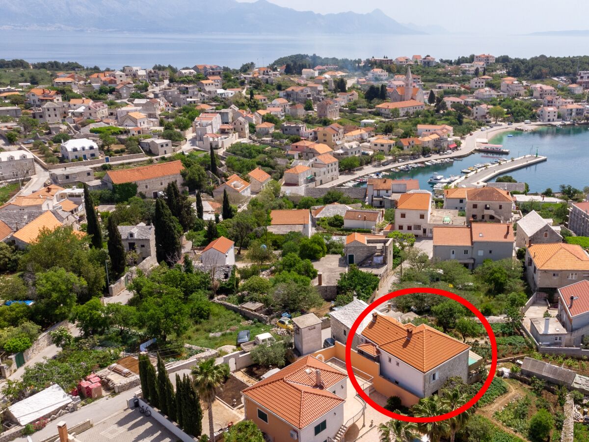 Apartment Two bedroom apartment with terrace Sumartin, Brač A-764-a