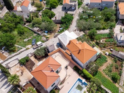 Apartment Two bedroom apartment with terrace Sumartin, Brač A-764-a - Outdoor photo 6