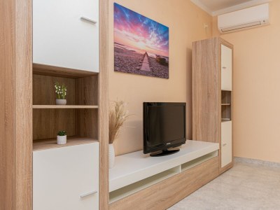 Apartment Two bedroom apartment with terrace and sea view Kraj, Pašman A-819-a - Outdoor photo 13