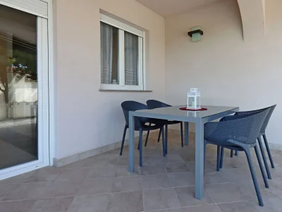 Apartment Two bedroom apartment with terrace Banjol, Rab A-12838-a in Rab - Apartment