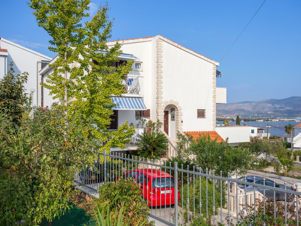 Apartment Studio flat with balcony and sea view Slatine, Čiovo AS-13298-b - Outdoor photo 3