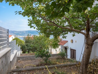 Apartment Studio flat with balcony and sea view Slatine, Čiovo AS-13298-b - Outdoor photo 9