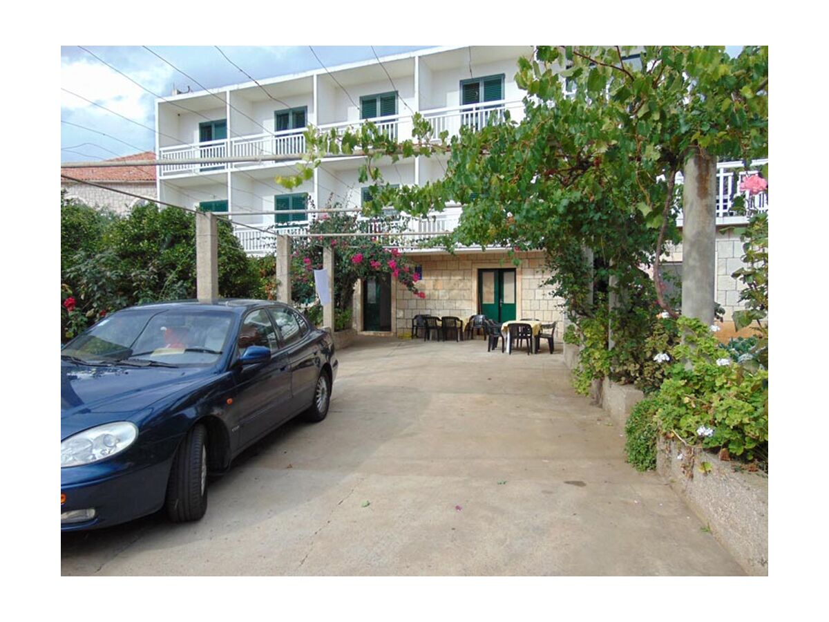 Apartment One bedroom apartment with terrace and sea view Sućuraj, Hvar A-12887-b - Outdoor photo 5