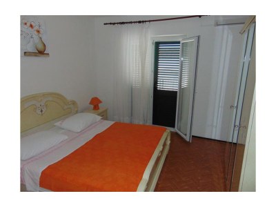 Apartment One bedroom apartment with terrace and sea view Sućuraj, Hvar A-12887-b - Outdoor photo 8