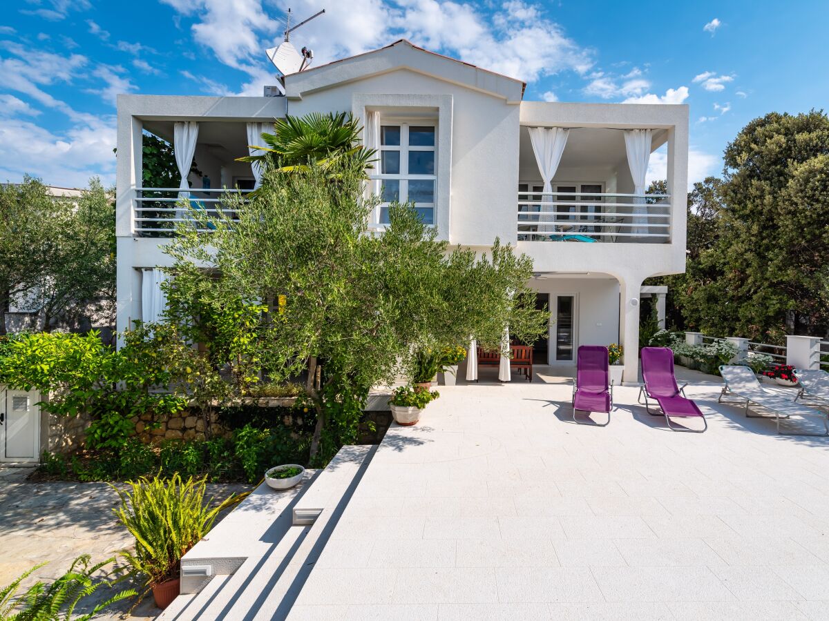 Apartment Apartments by the sea Mandre, Pag - 13015 - Apartments by the sea Mandre, Pag - 13015 - Outdoor photo 2