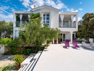 Apartment Apartments by the sea Mandre, Pag - 13015 - Apartments by the sea Mandre, Pag - 13015 - Outdoor photo 2