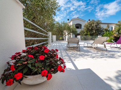 Apartment Apartments by the sea Mandre, Pag - 13015 - Apartments by the sea Mandre, Pag - 13015 - Outdoor photo 6