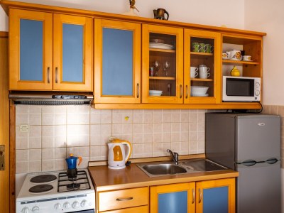 Apartment Apartments by the sea Mandre, Pag - 13015 - Apartments by the sea Mandre, Pag - 13015 - Outdoor photo 12