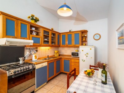 Apartment Apartments by the sea Mandre, Pag - 13015 - Apartments by the sea Mandre, Pag - 13015 - Outdoor photo 13