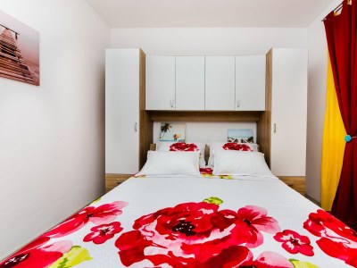 Apartment Three bedroom apartment with terrace and sea view Podstrana, Split A-13393-a - Outdoor photo 26