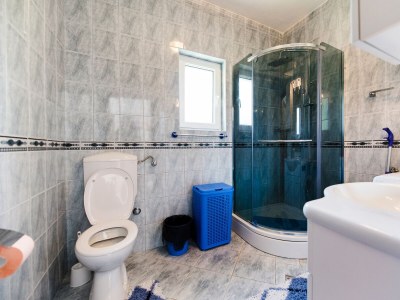 Apartment Three bedroom apartment with terrace and sea view Podstrana, Split A-13393-a - Outdoor photo 34