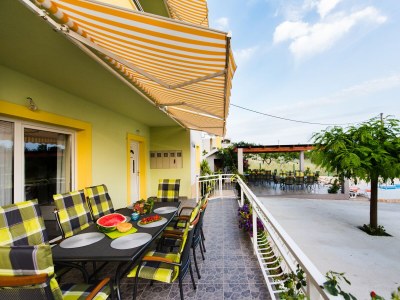 Apartment Three bedroom apartment with terrace and sea view Podstrana, Split A-13393-a - Outdoor photo 39