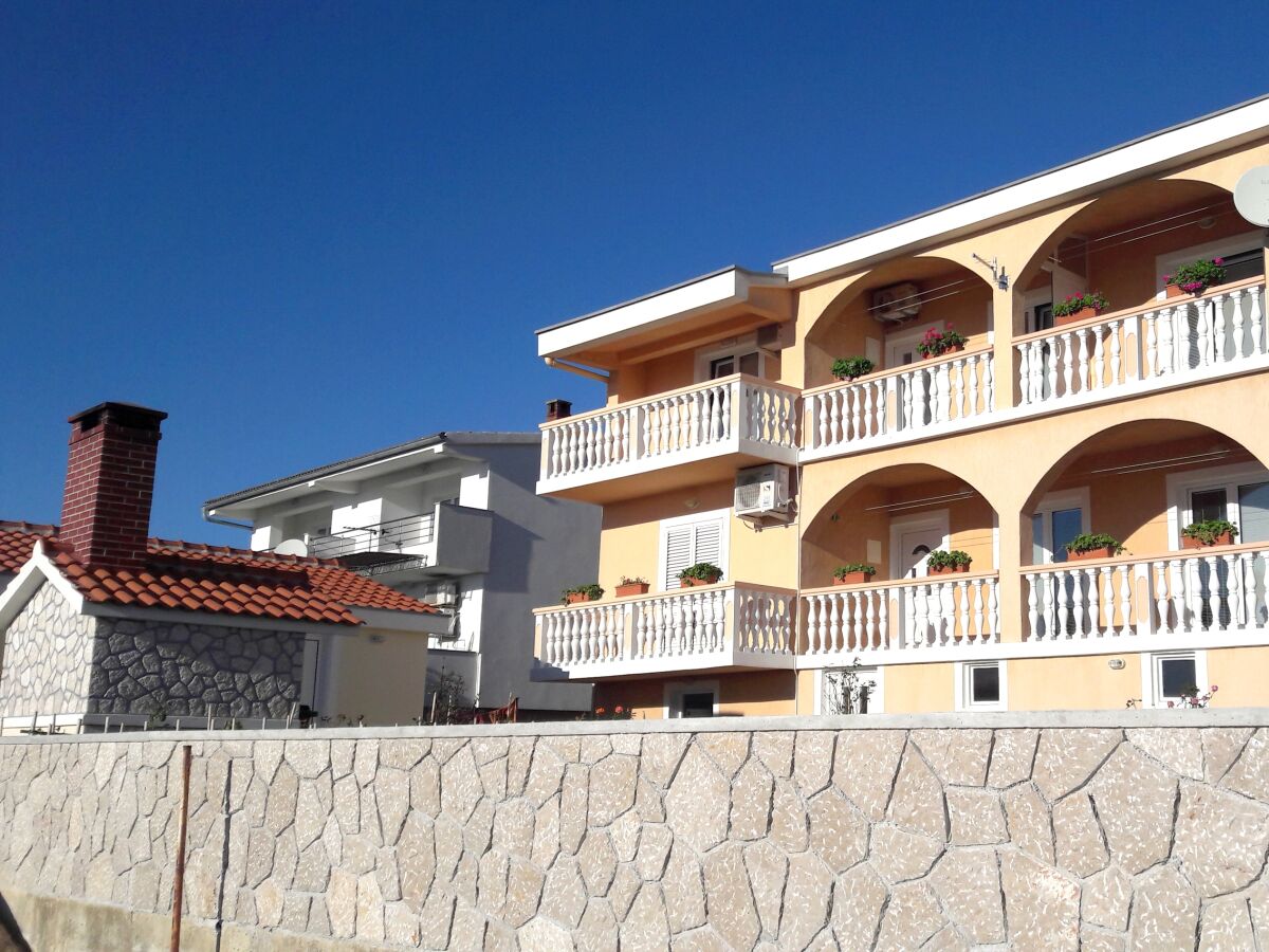 Apartment One bedroom apartment with balcony and sea view Rtina - Miočići, Zadar A-13072-a - Outdoor photo 3