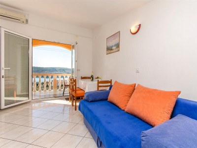 Apartment One bedroom apartment with balcony and sea view Rtina - Miočići, Zadar A-13072-a - Outdoor photo 11