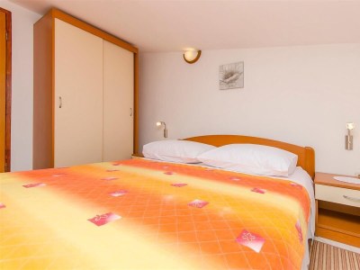 Apartment One bedroom apartment with balcony and sea view Rtina - Miočići, Zadar A-13072-a - Outdoor photo 16